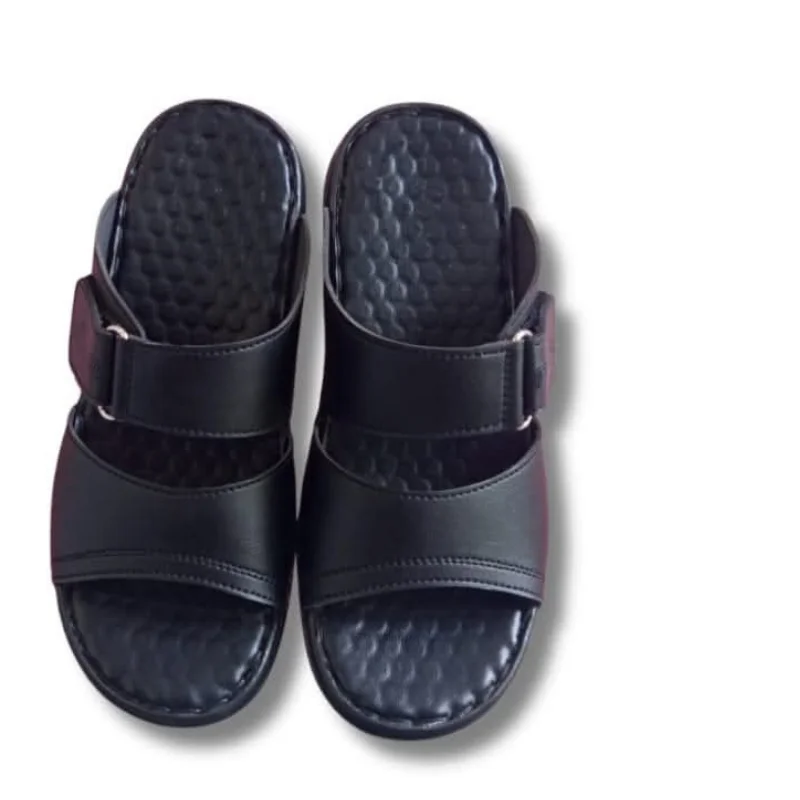 Peshlux Black Handmade Waterproof Leather Peshawari Chappal - Image 2
